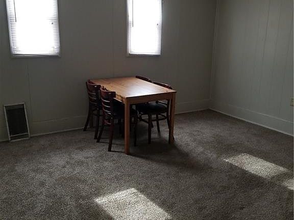 4th image of 152 East Ave