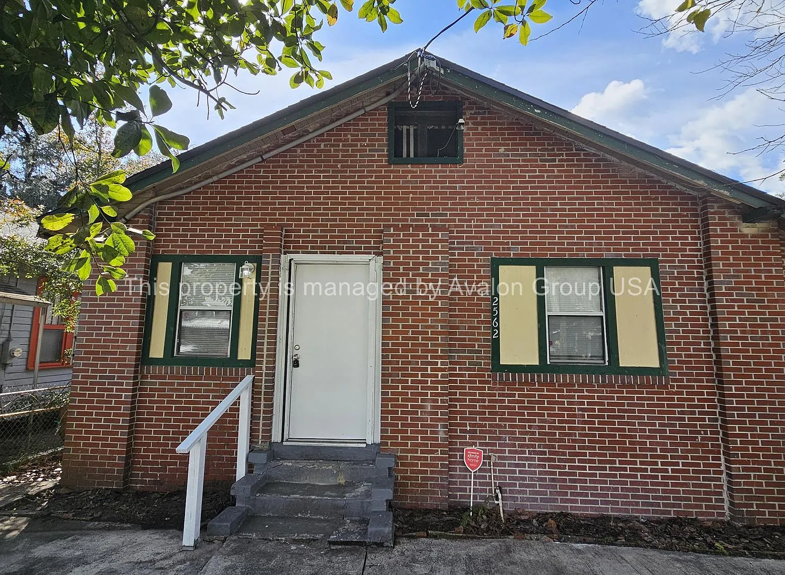 4 bed, 1225 sqft, $1,375 — Photo 1