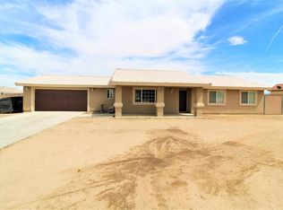 16403 Los Cedros Rd, Victorville, CA 92394
