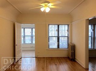 1437 W Sherwin Ave #1, Chicago, IL 60626