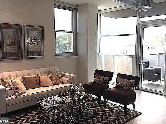 5th image of 3409 Wilson Blvd Unit 301