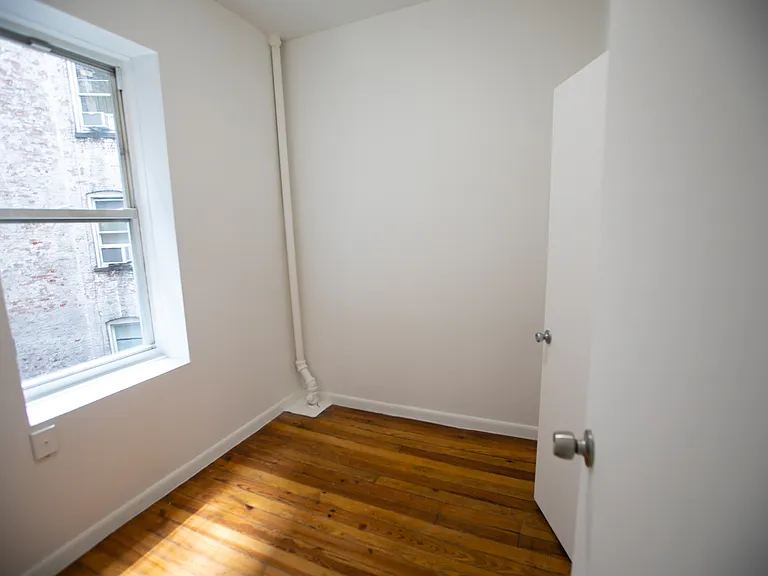 234 Thompson St #6 — Photo 8