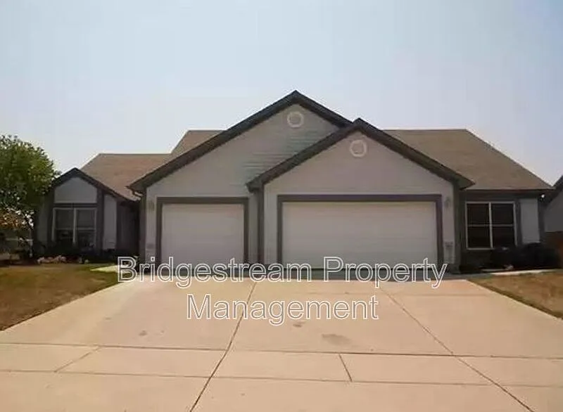 1632 Tamworth Cir