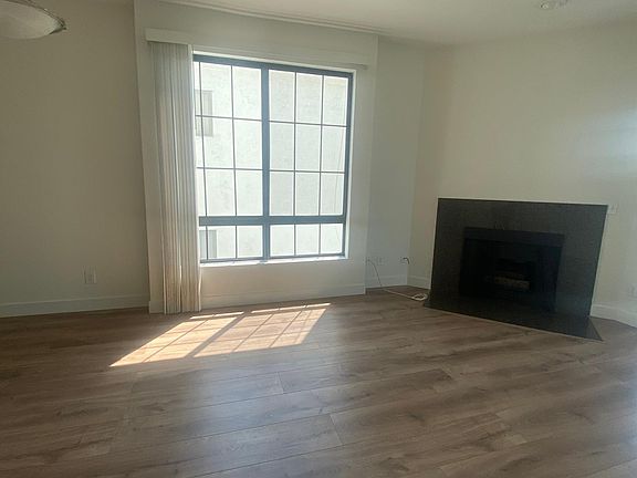 3rd image of 805 S Wooster St APT 201