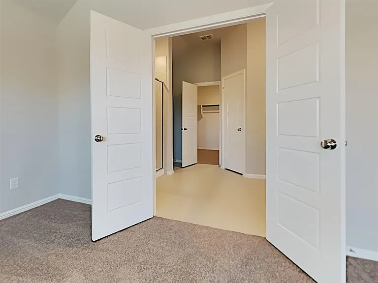 2926 Culver Ave — Photo 9