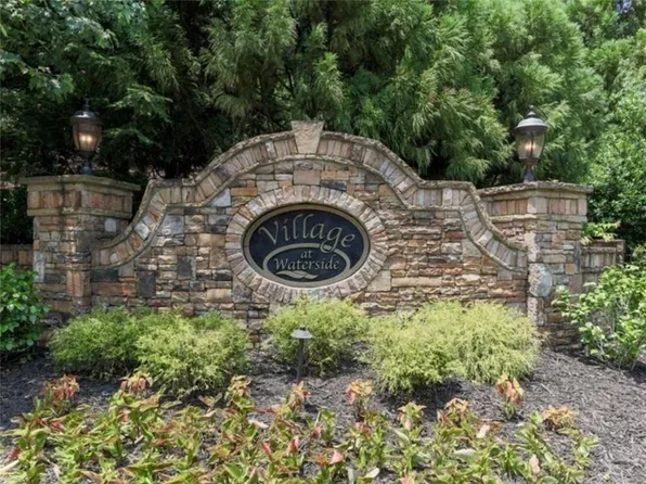 46 Somerset Ln, Cartersville, GA 30121