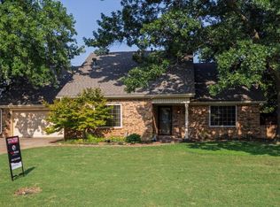 2110 W Club Rd, Duncan, OK 73533