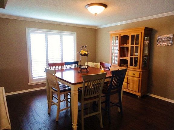 4th image of 306 Willowbend Dr