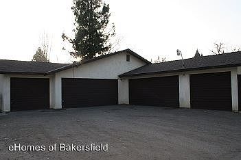 2nd image of 7612 N Laurelglen Blvd