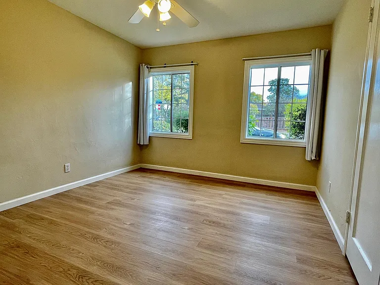 10217 S Tantau Ave — Photo 7