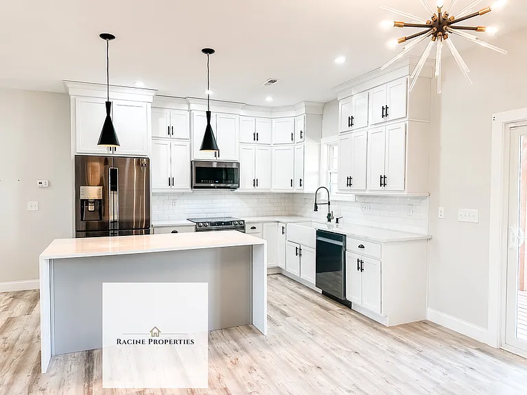 27 Carriage Dr — Photo 5