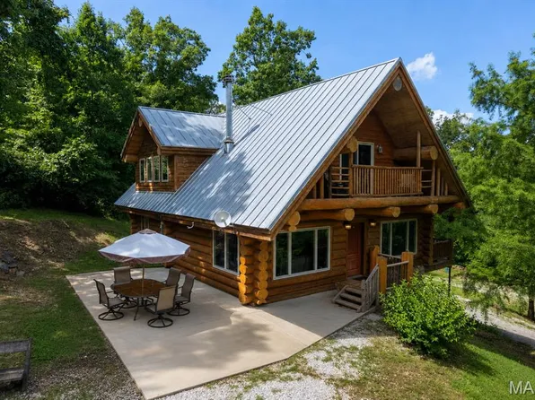 1042 Lakeview Dr, Perryville, MO 63775