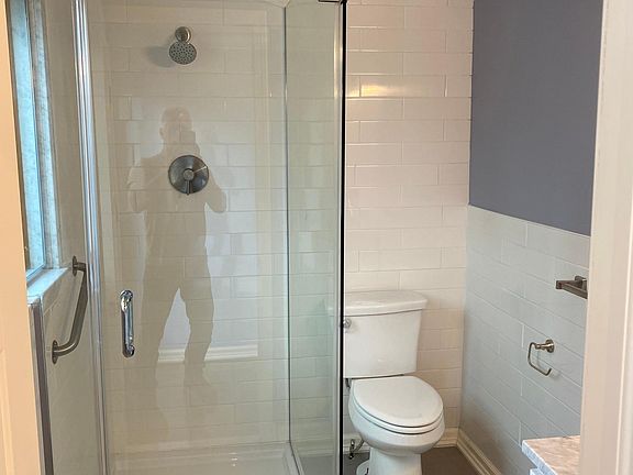 5th image of 2715 E Somerset St #2