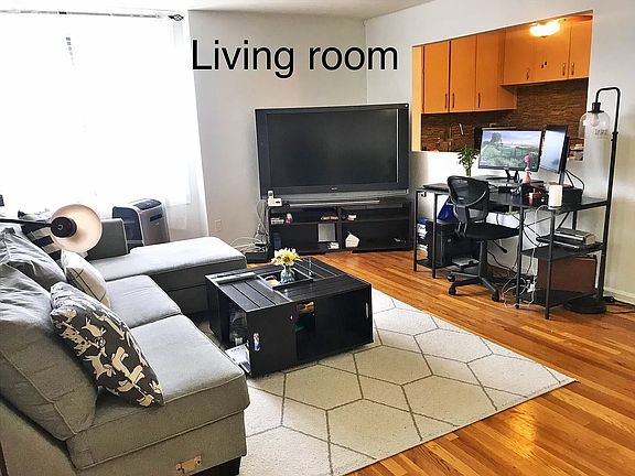 5th image of 1199 E 53rd St APT 7B