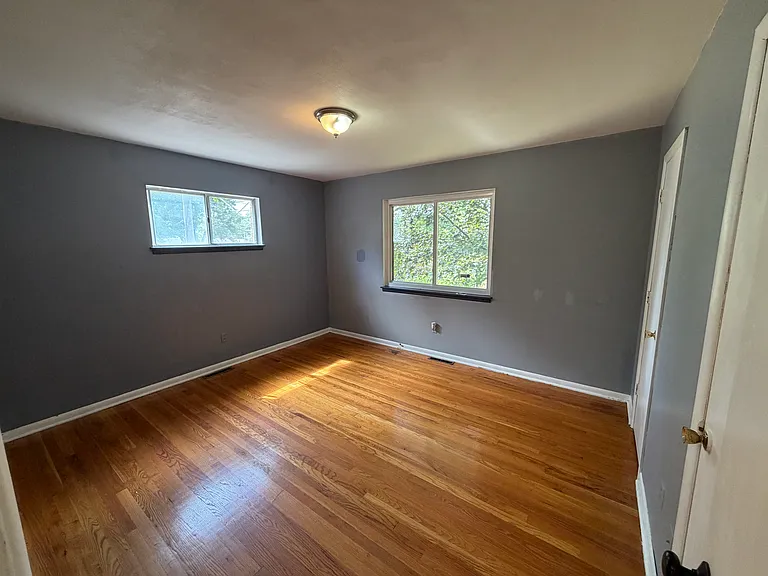 7909 Grandview St — Photo 18