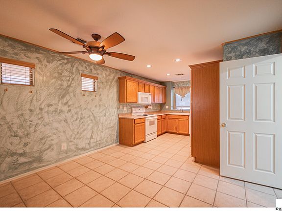 5th image of 6715 S 35th Dr
