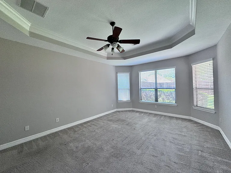6504 Diamond Dr — Photo 13