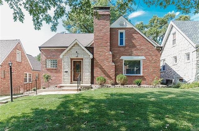 1st image of 3049 Delavan Dr