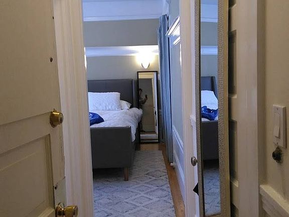 2nd image of 805 Valencia St APT 16