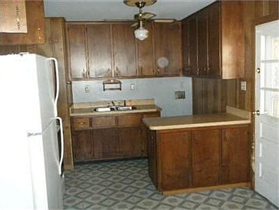 3rd image of 6224 Carmin Ave