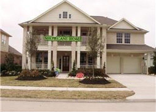 1st image of 2410 Dry Bank Ln