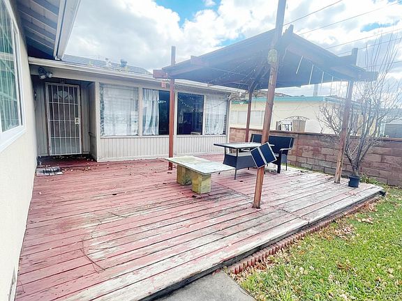 3rd image of 411 N Carvol Ave