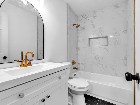 2nd image of 8439 River Glen Dr