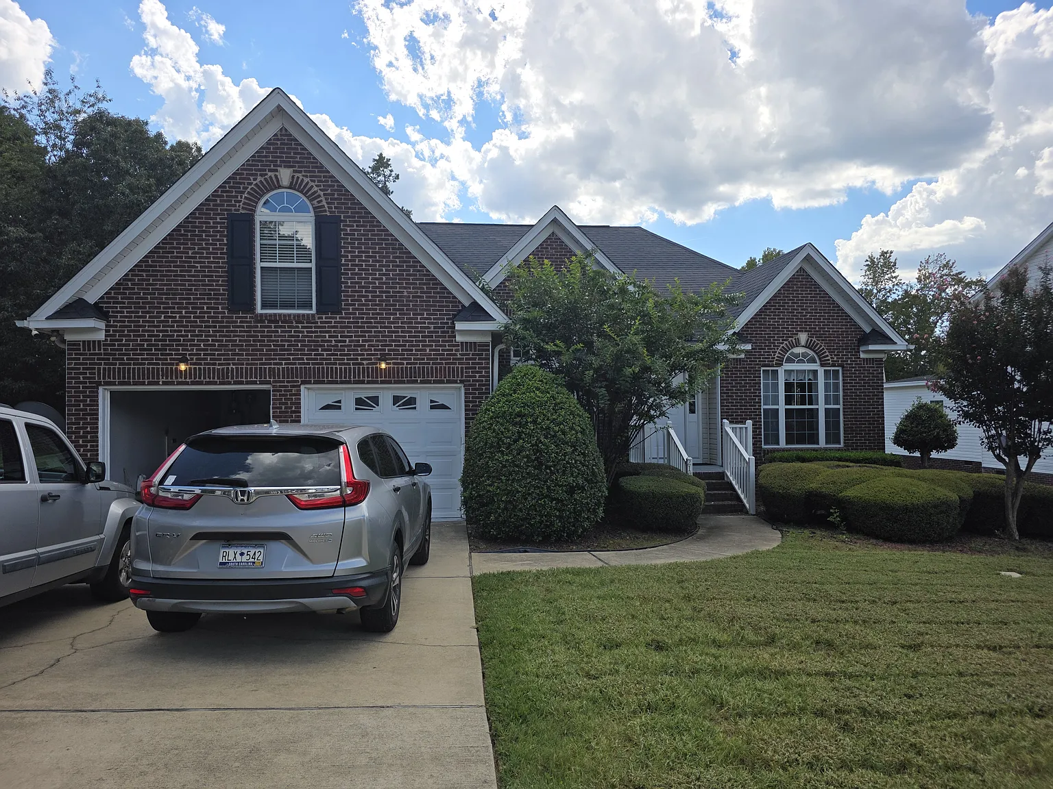 3 bed, 2600 sqft, $2,250 — Photo 1