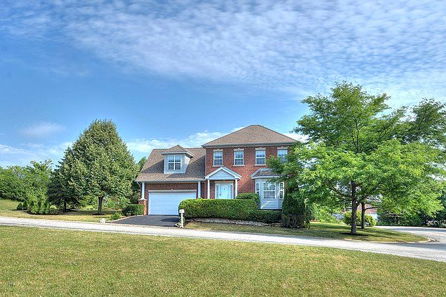 1st image of 9 Park Place Cir