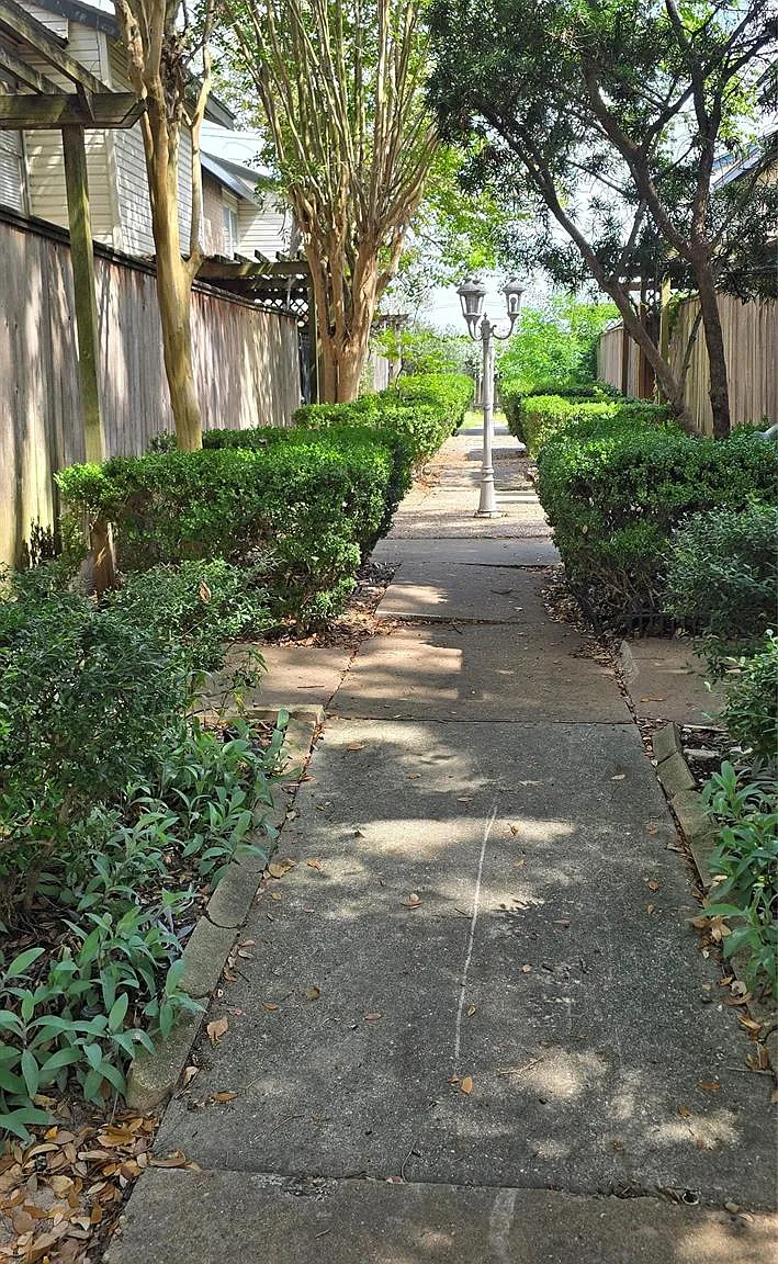 1 bed, 1.0 bath, 1416 sqft, $750 — Photo 1