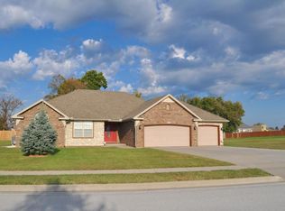 681 N Delaware Ave, Republic, MO 65738