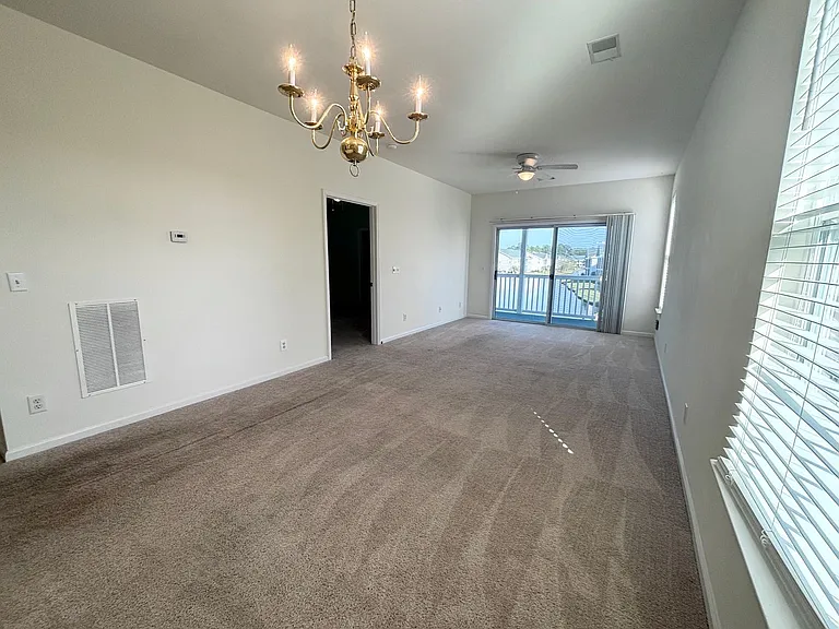 7509 Moorhen Ln #52-D — Photo 4