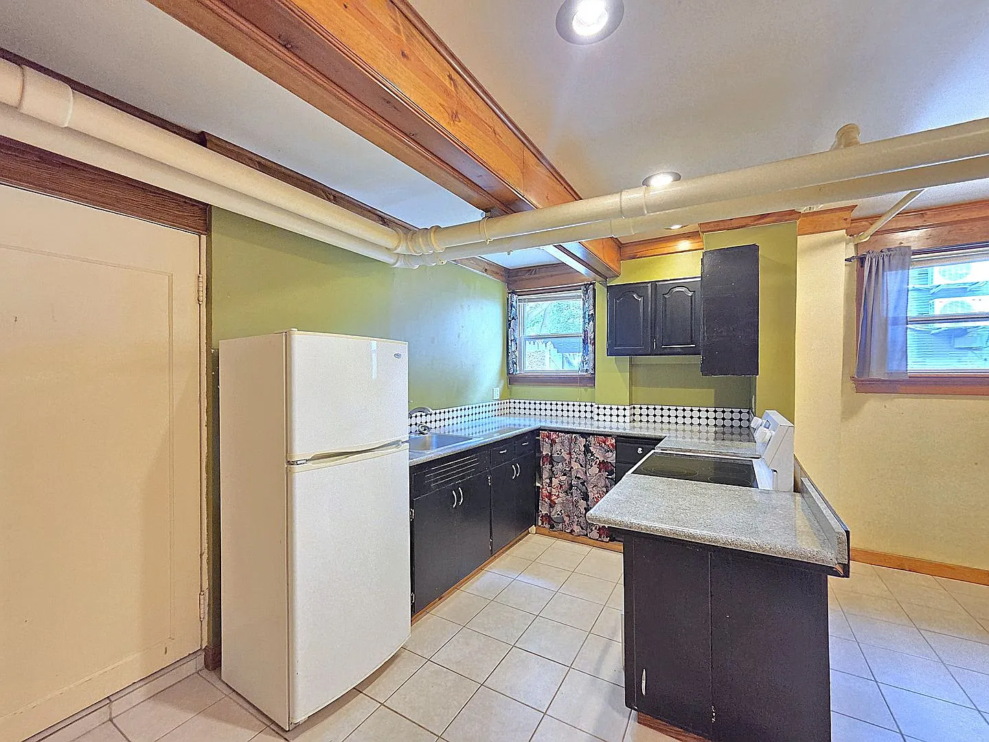 626 S Cedar St — Photo 4