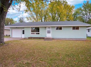 322 Pinecrest Ave, Stevens Point, WI 54481
