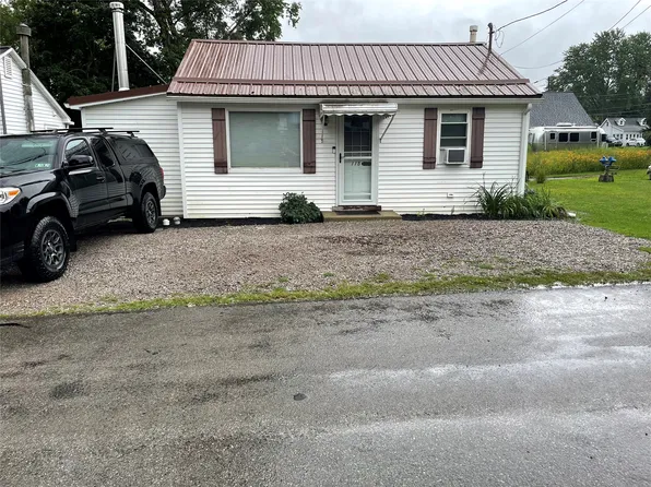 115 Walnut St, Edinboro, PA 16412
