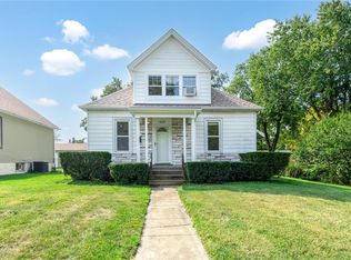 1004 Powell Ave, Collinsville, IL