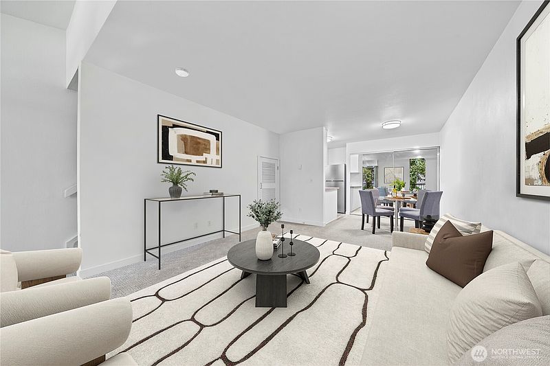 4th image of 13932 NE 60th Street #150