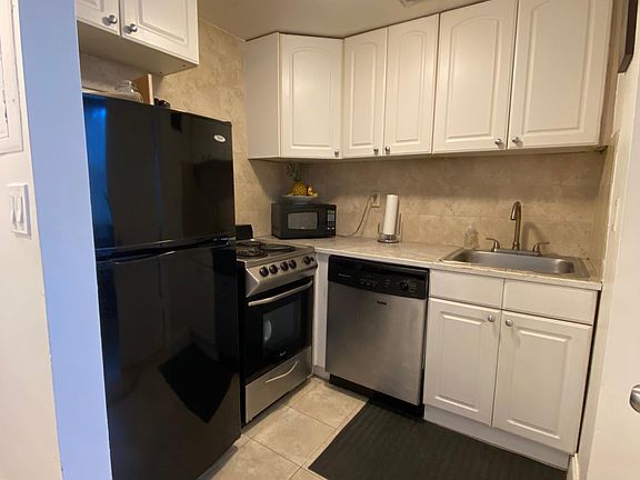 2nd image of 1342 Drexel Ave #M205