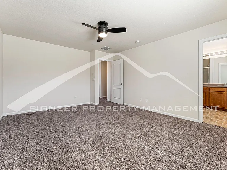 25004 E Pinewood Pl — Photo 10