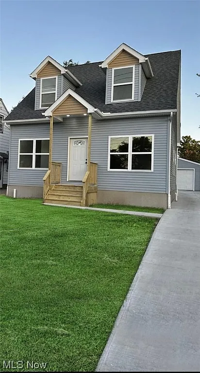 14024 Rockside Rd photo 1