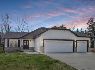 20 Knollwood Ct, Saint Charles, MO 63304