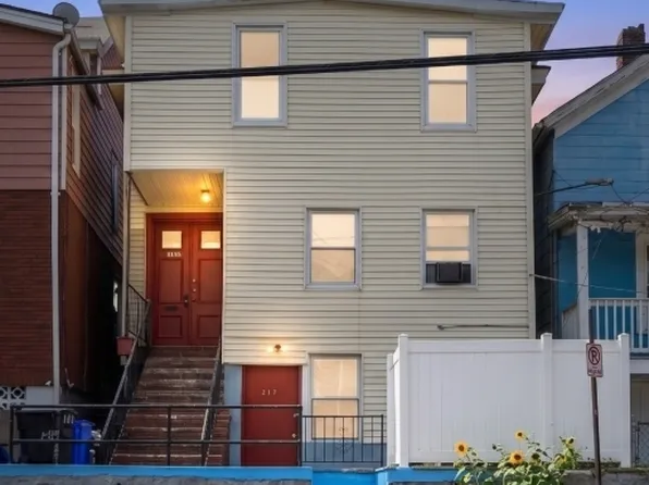 297 W Broadway Floor 1, Paterson, NJ 07522