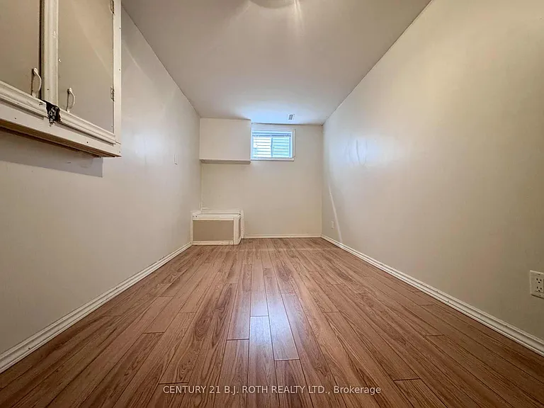 22 Mapleton Ave #LOWER — Photo 13
