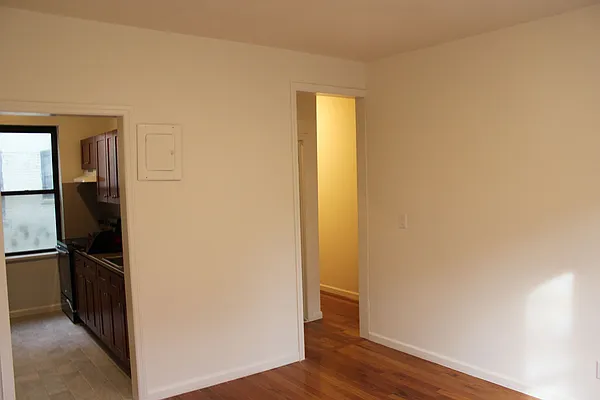 Rented by W Brothers Brokerage LLC | media 8