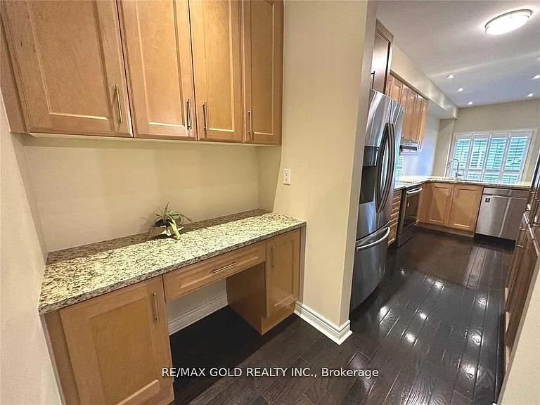 471 Meadowridge Ct — Photo 19