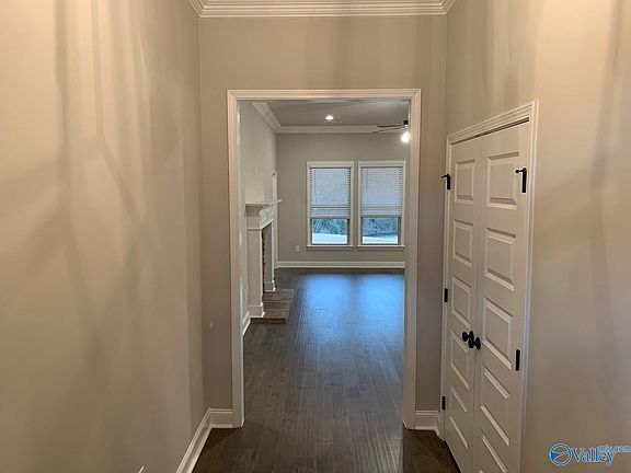 3rd image of 114 Kambry Grove Dr
