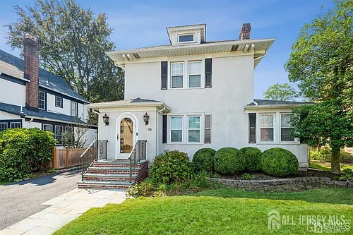 94 Rodney Ave Photo 1