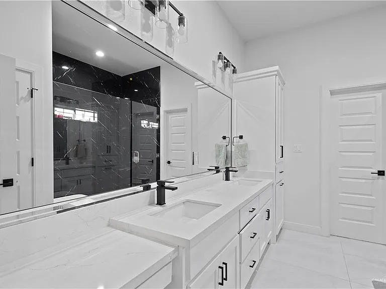 1615 Lago Delton — Photo 17