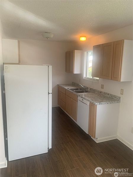5th image of 503 First Street