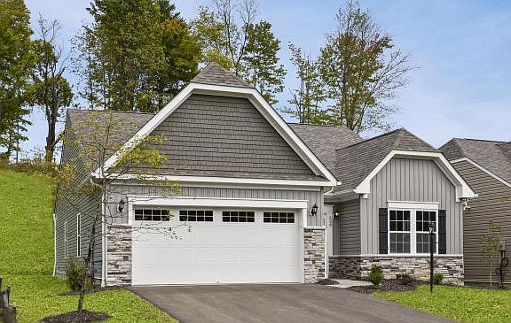 5th image of 538 Douglas Dr